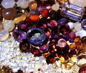 大自然蕴育出的璀璨结晶——彩色蓝宝石(图3) å¾ç